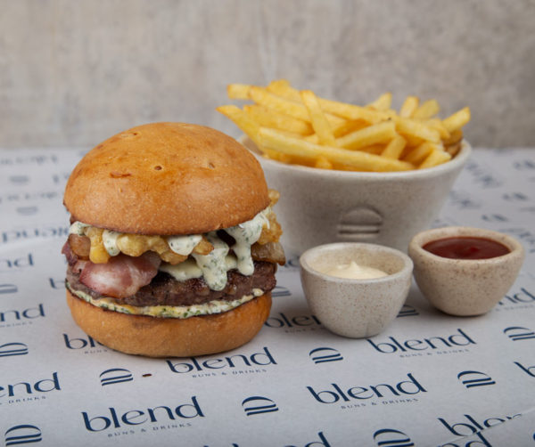 blue-cheese-burger-blend-hamburguesas-cumbaya-la-birreria